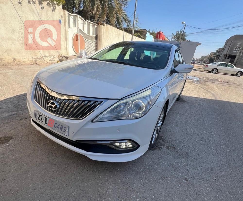 هيونداي أزيرا